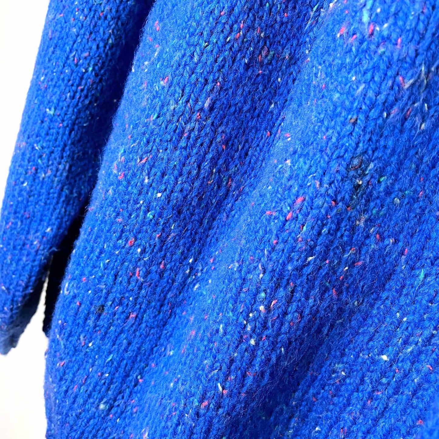 vintage hand-knit nordic crewneck pullover sweater - size medium