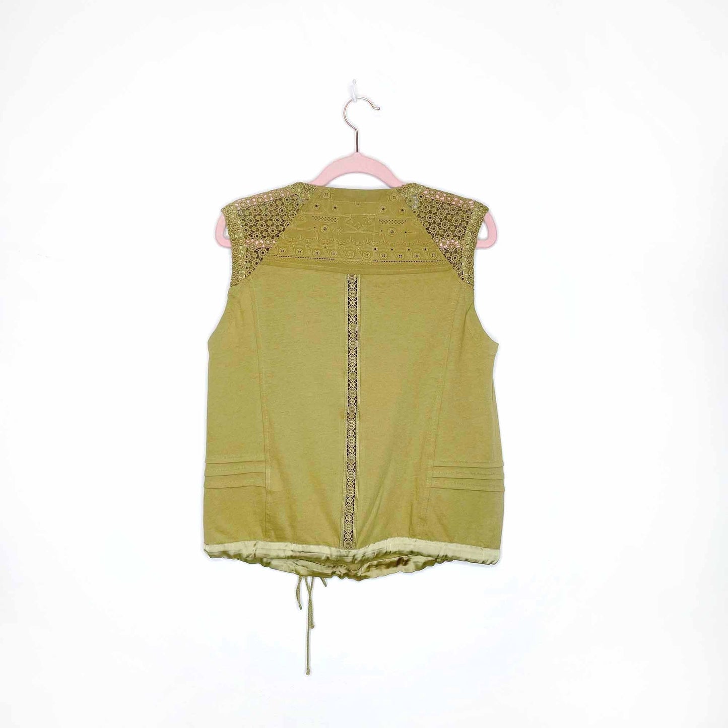 tiny anthropologie sleeveless eyelet top - size xs