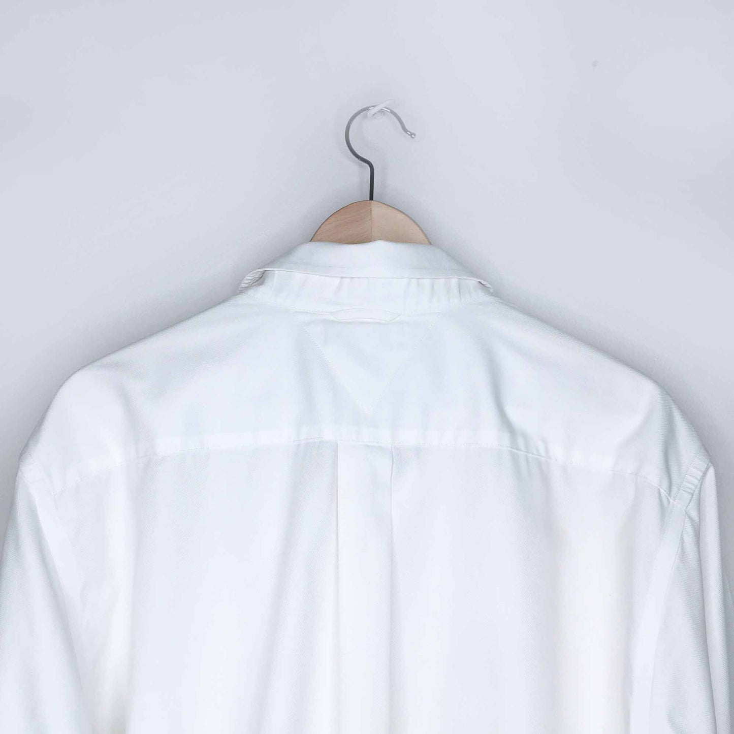 Tommy Hilfiger Special Edition button down shirt - size 17.5