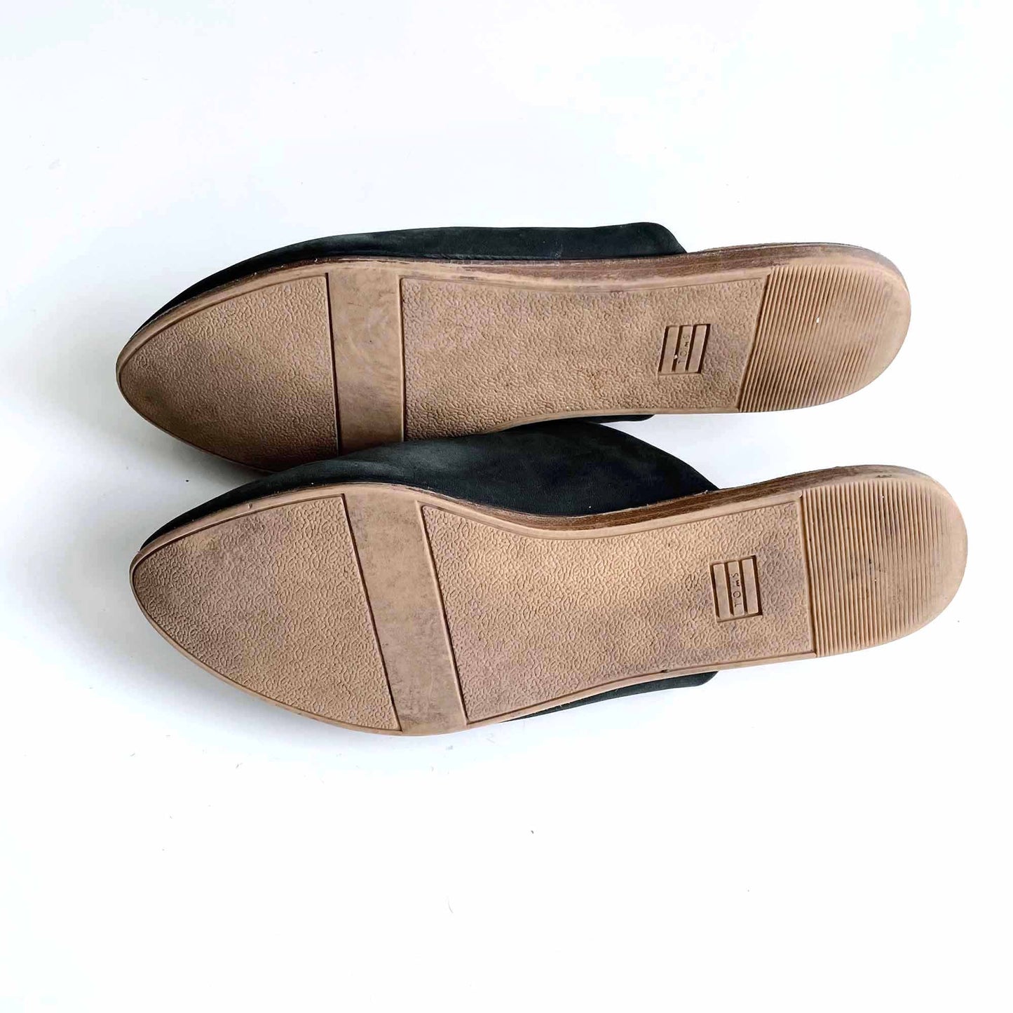 toms jutti black leather slip on mules - size 9