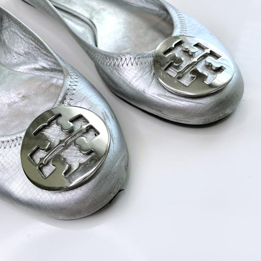 tory burch reva silver metallic ballet flats - size 7