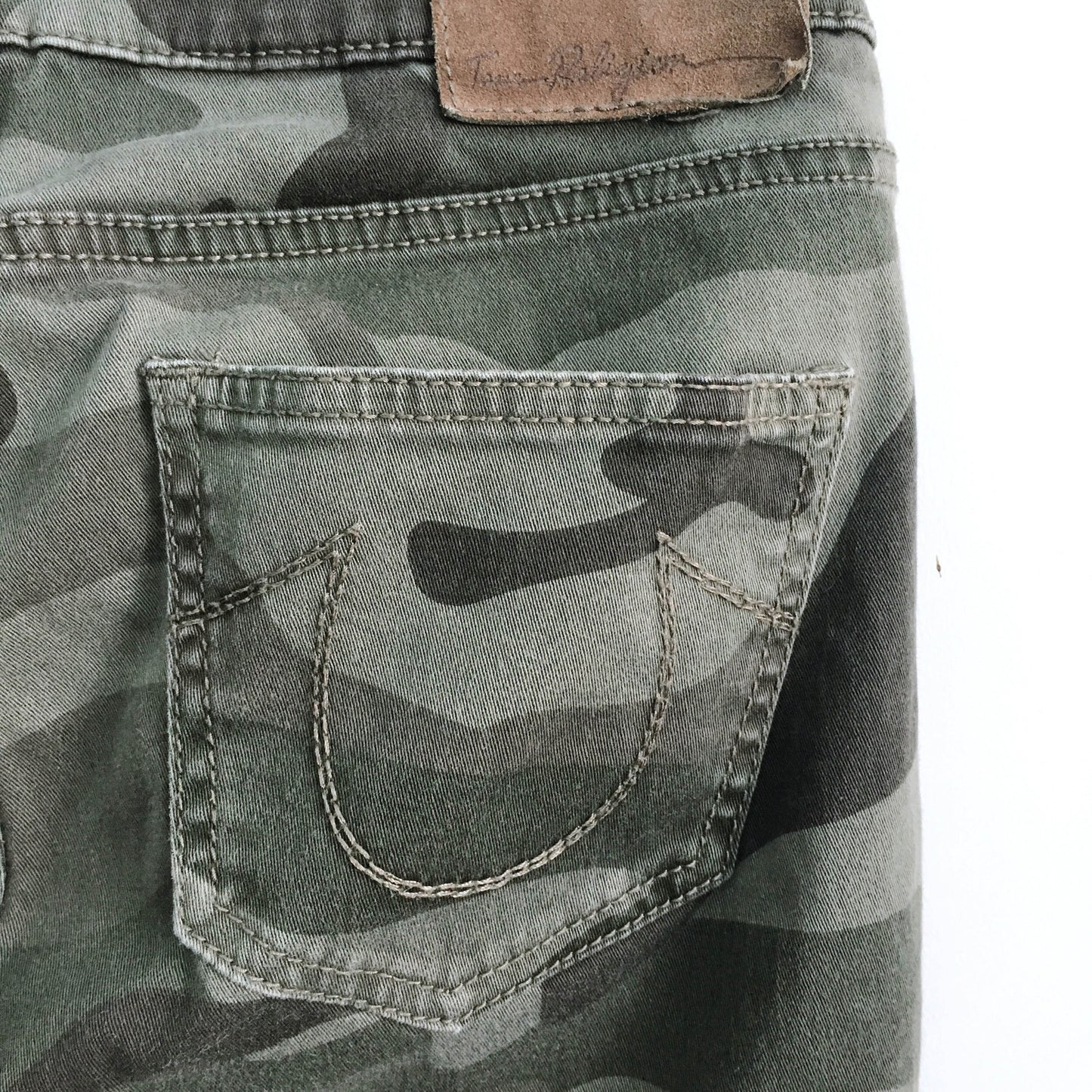 True Religion Casey Camo Pant - size 26