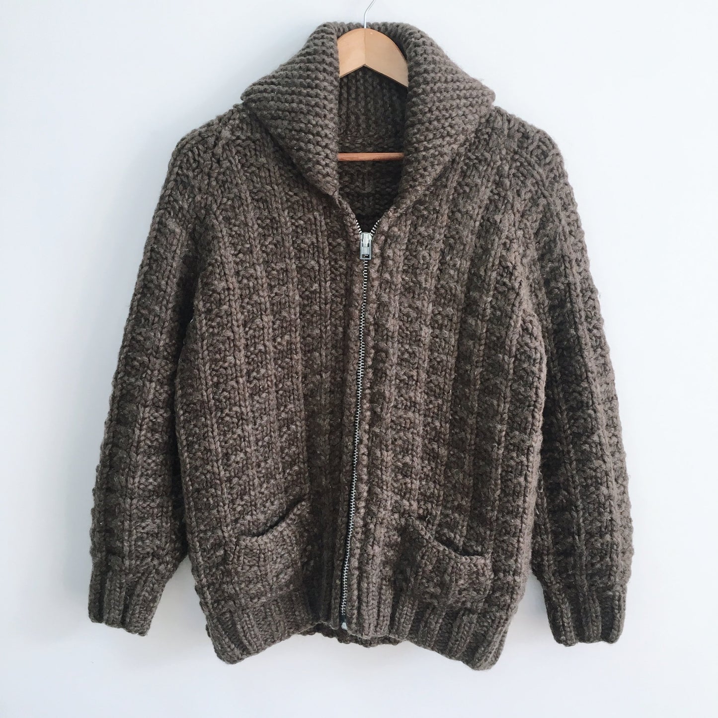 Vintage Tuak Hand-knit Wool Cardigan - size Medium