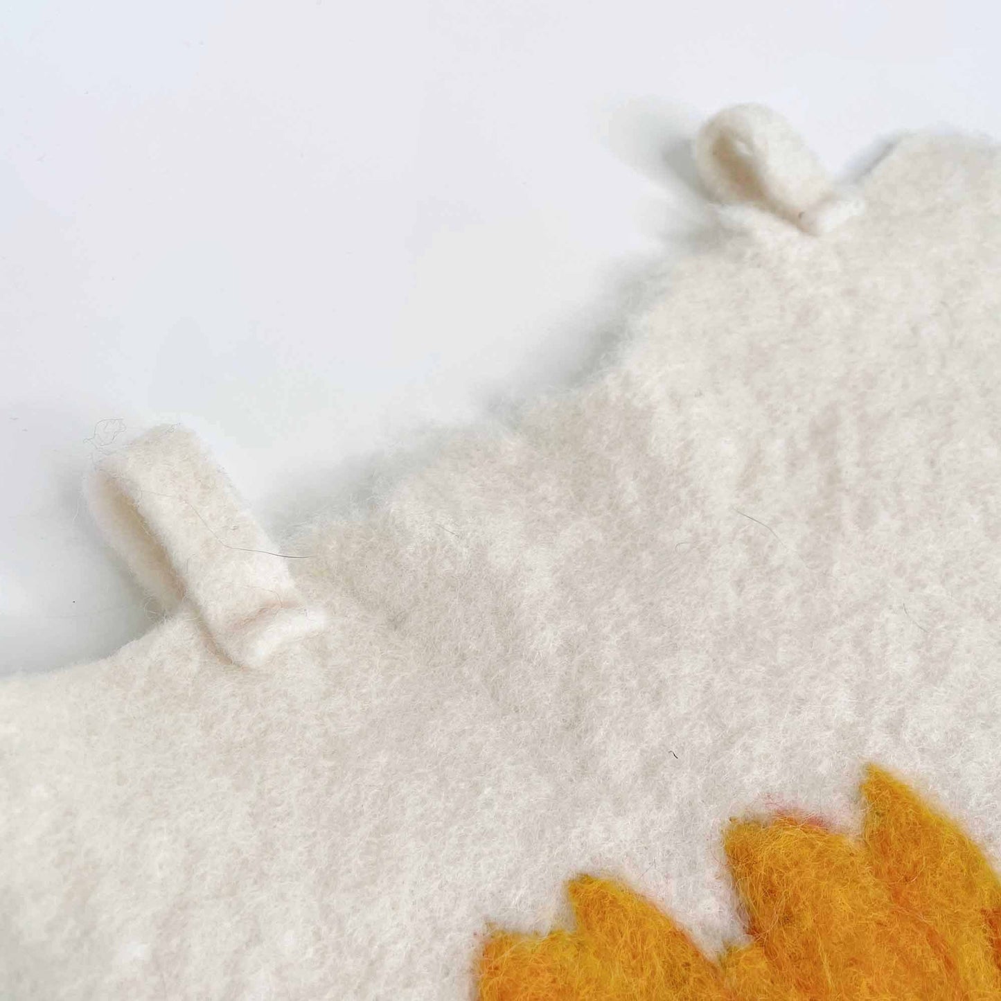 vintage handmade felted wool folk tulip wall hanging - 17x14"