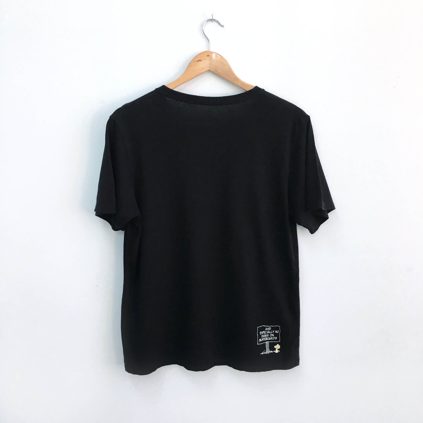 Uniqlo UT Peanuts Skater Tee - size Medium