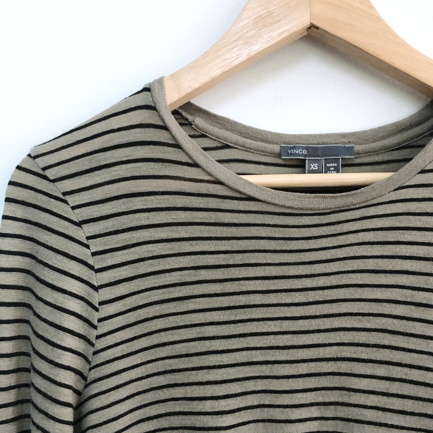 Vince brown stripe long sleeve crew - size xs