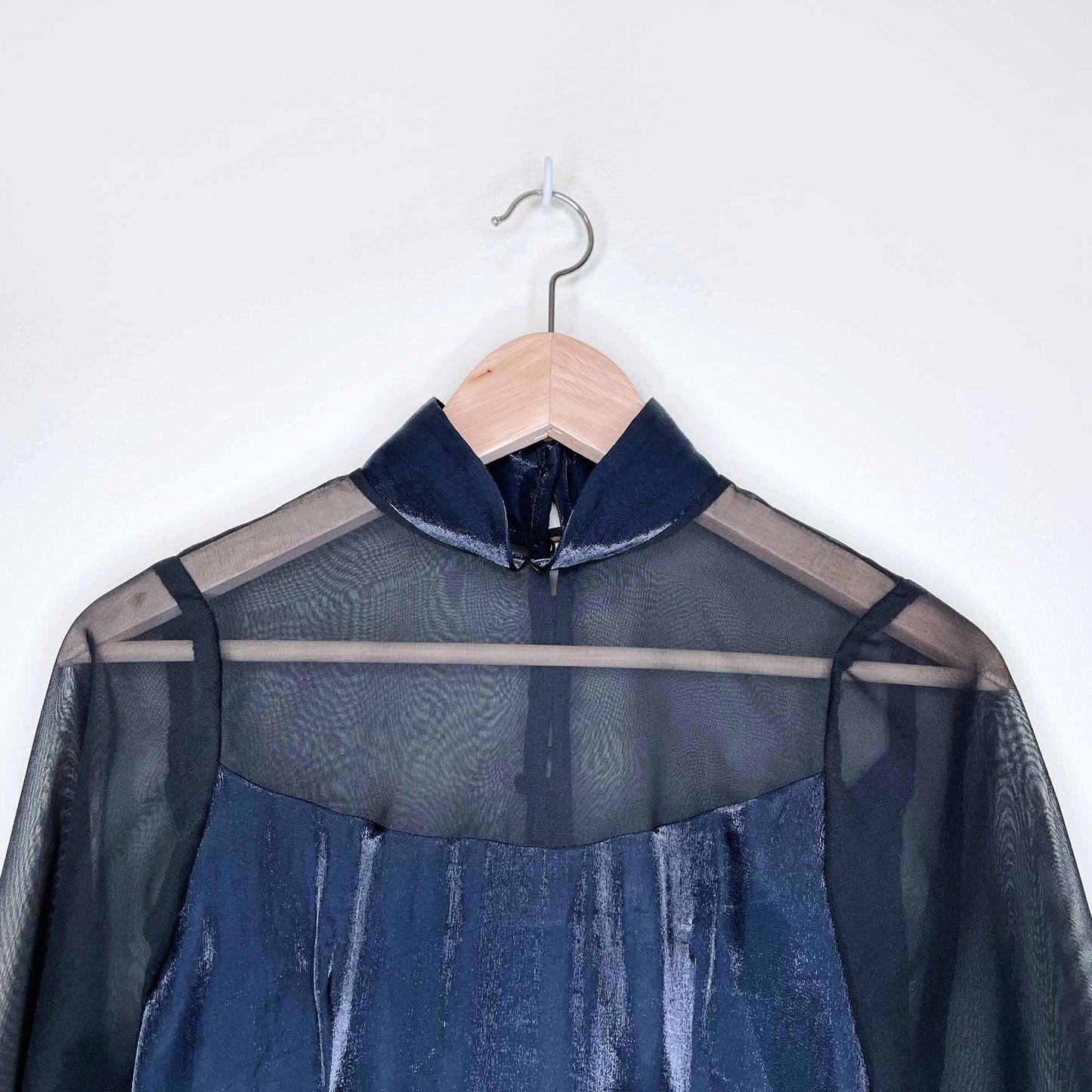 vintage long sleeve sheer collared crop top - size xs