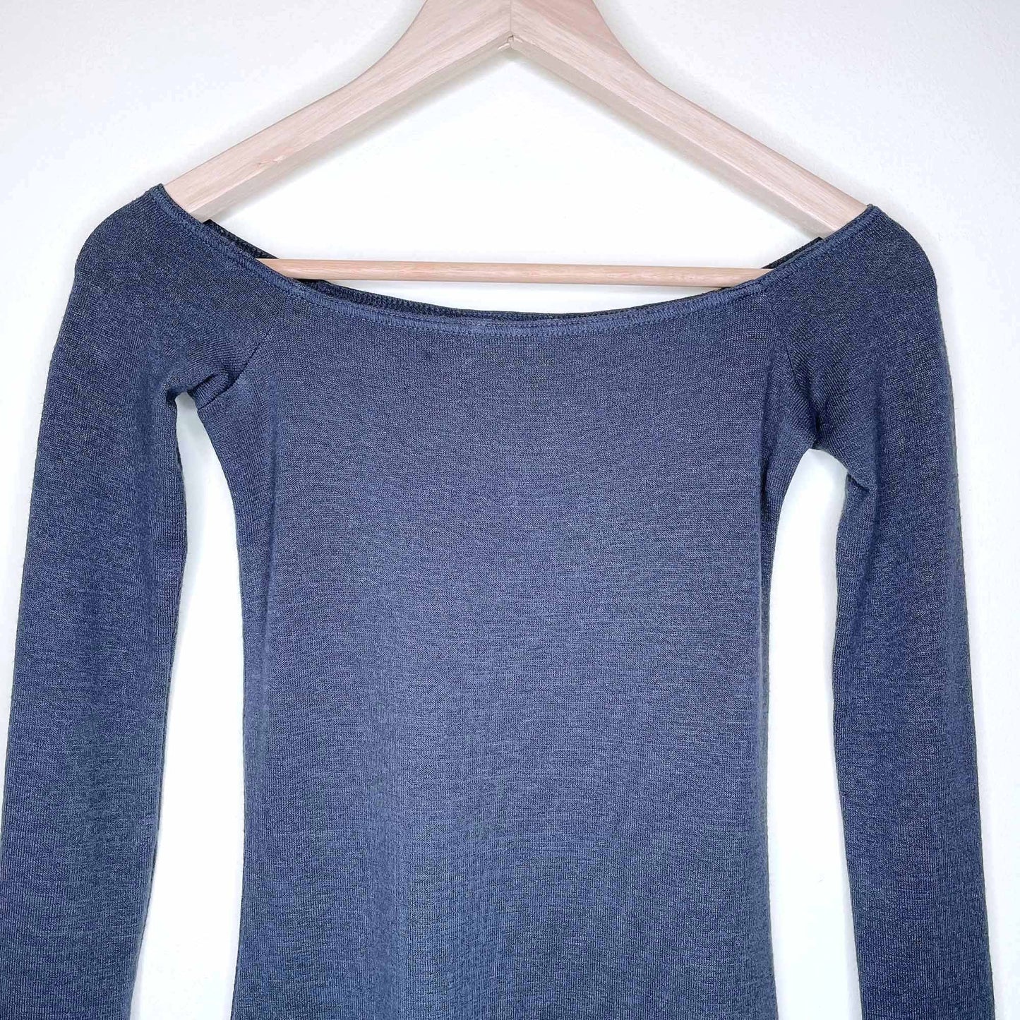 wilfred free off shoulder grey long sleeve mini dress - size xs