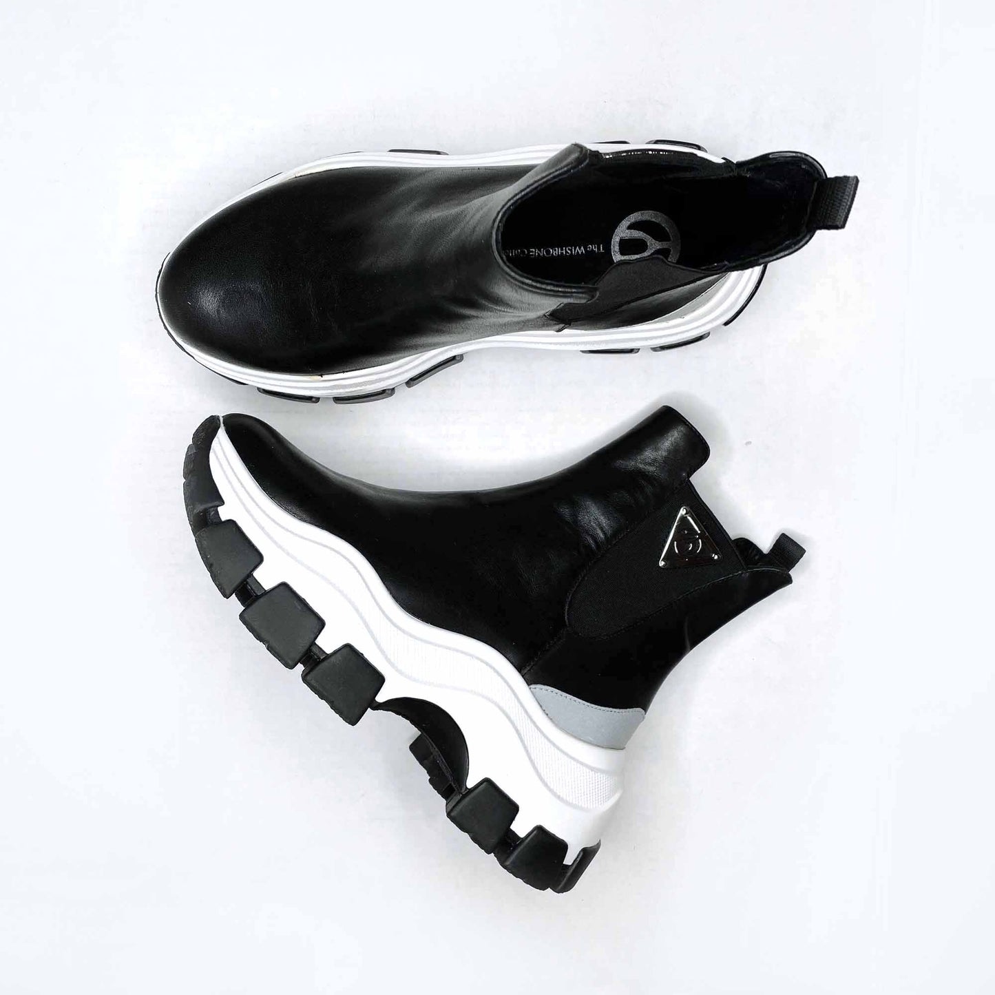 Wishbone Collection chunky sole sneaker boots - size 7.5