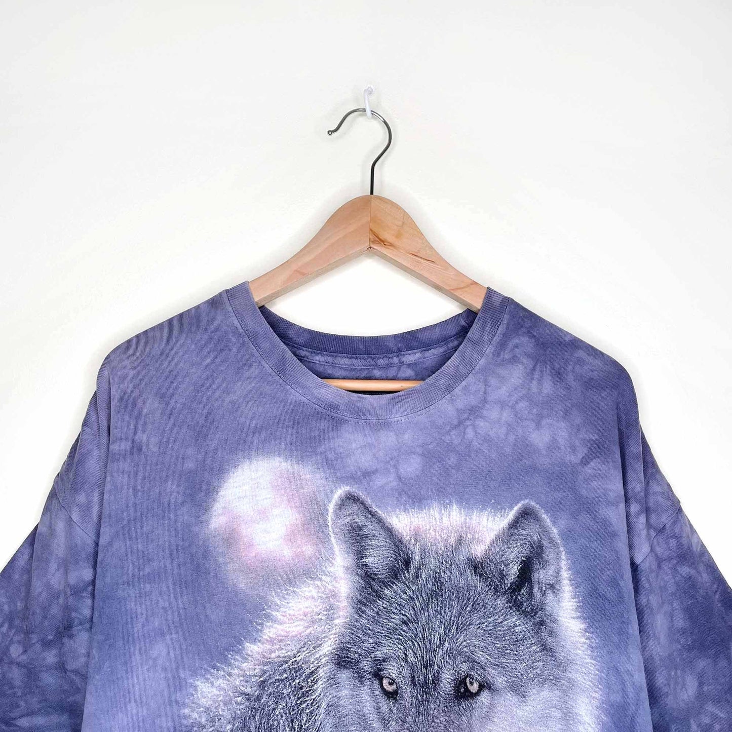 vintage the mountain purple tie-dye wolf tee - size 2xl