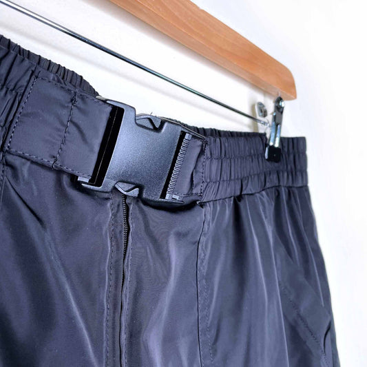 zara nylon utility cargo jogging pants - size medium
