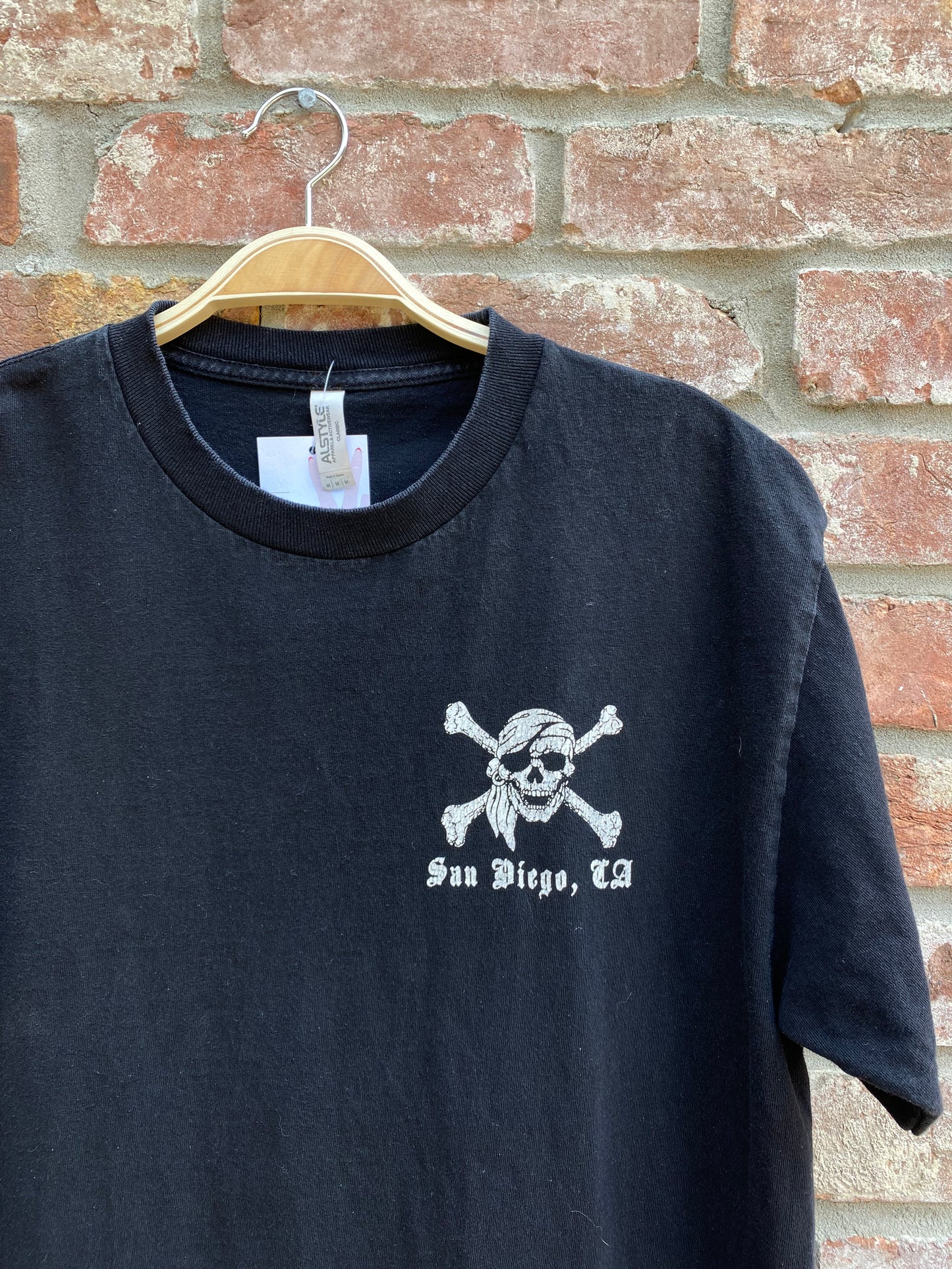 san diego LA pirate skull graphic tee