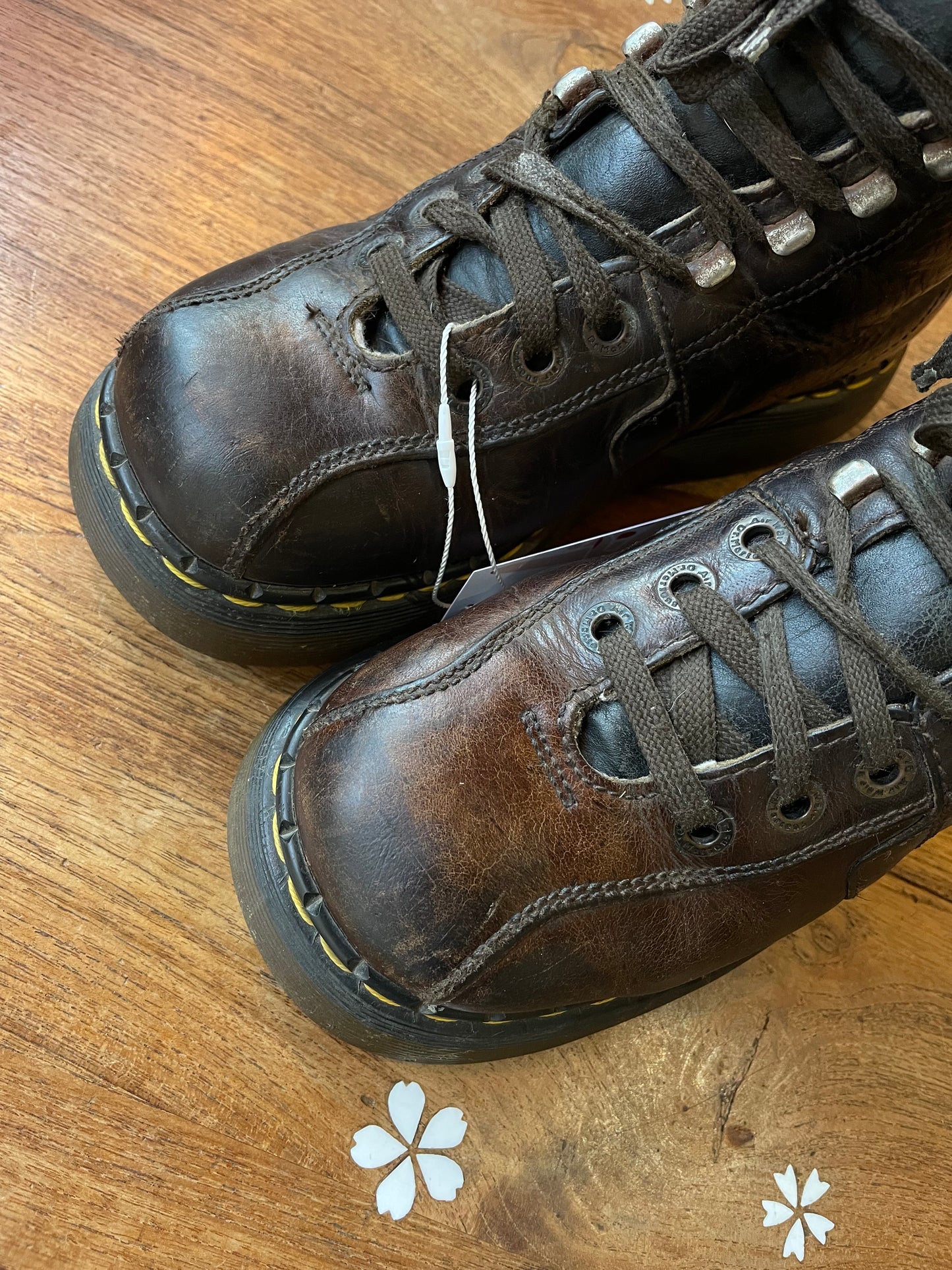 vintage 90s doc martens leather hiker boots