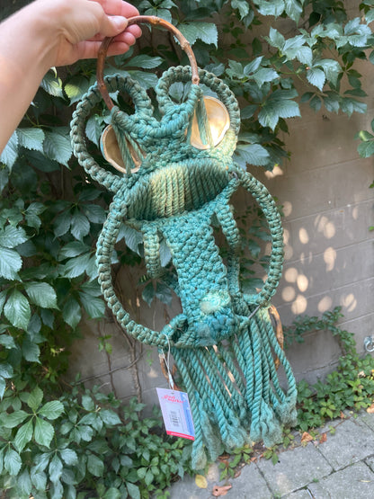 vintage 70s macrame frog towel hanger