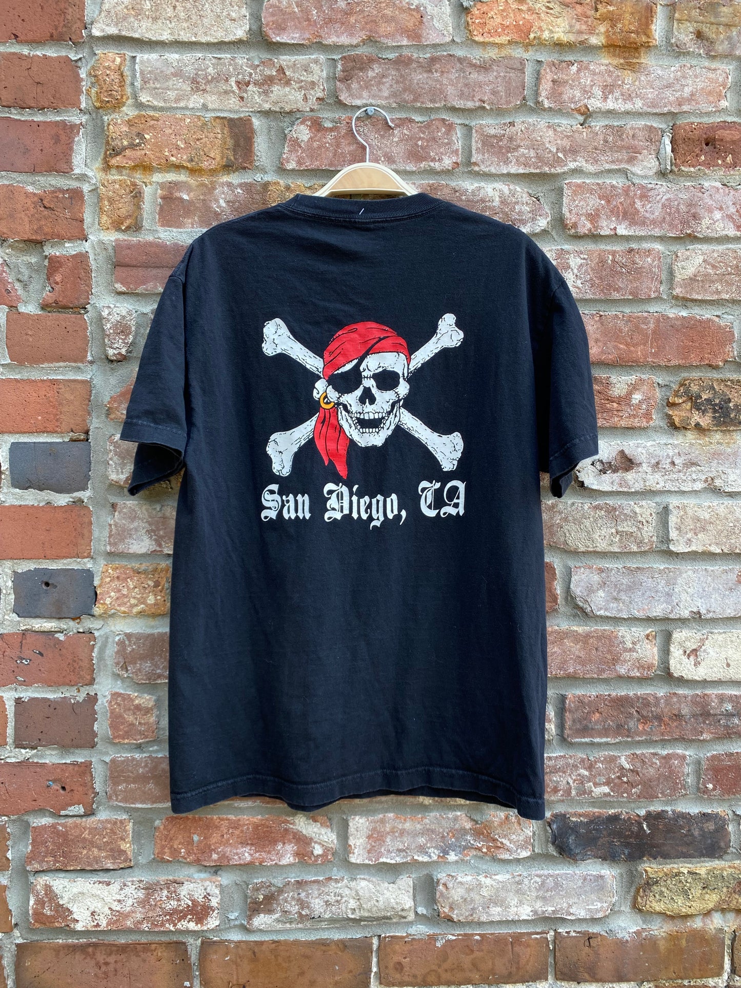 san diego LA pirate skull graphic tee
