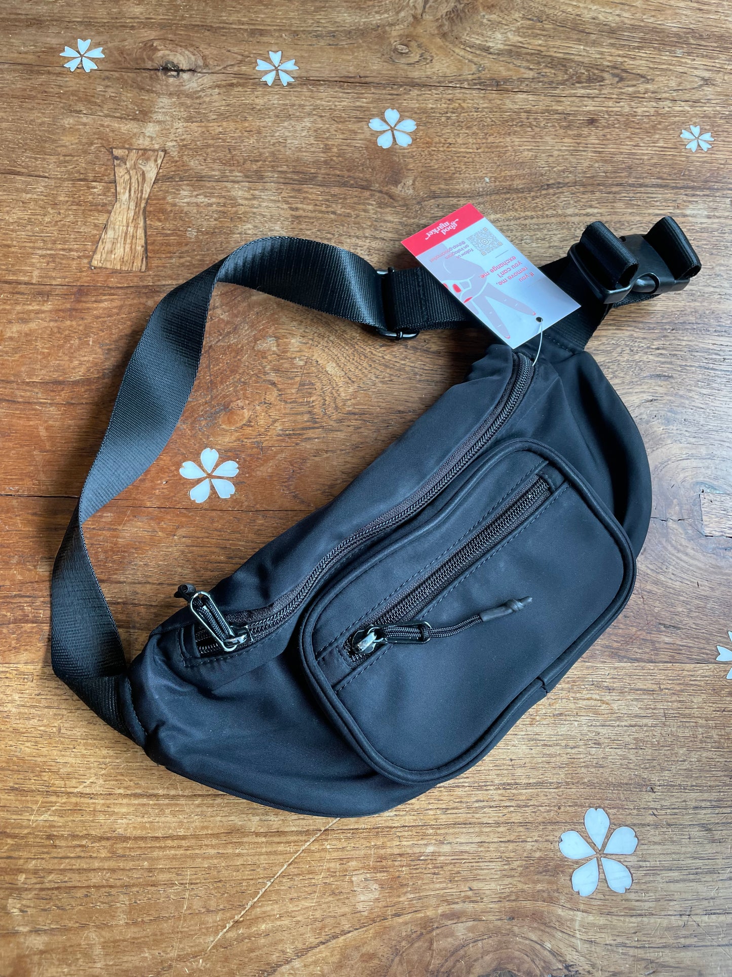 aritzia main character belt bag