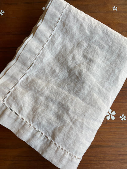 pottery barn 100% linen table cloth