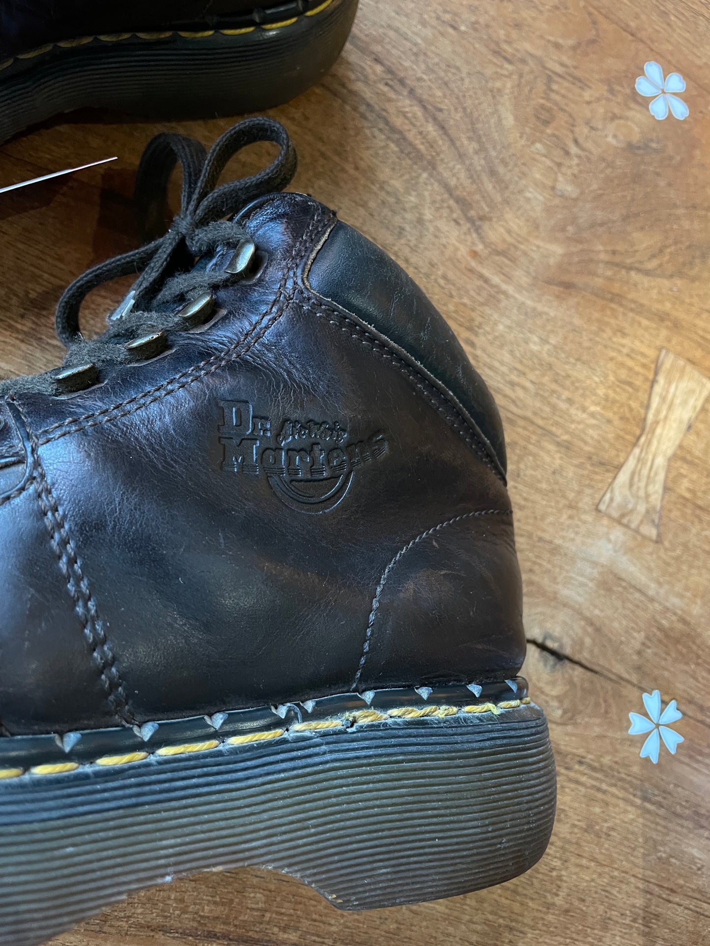 vintage 90s doc martens leather hiker boots