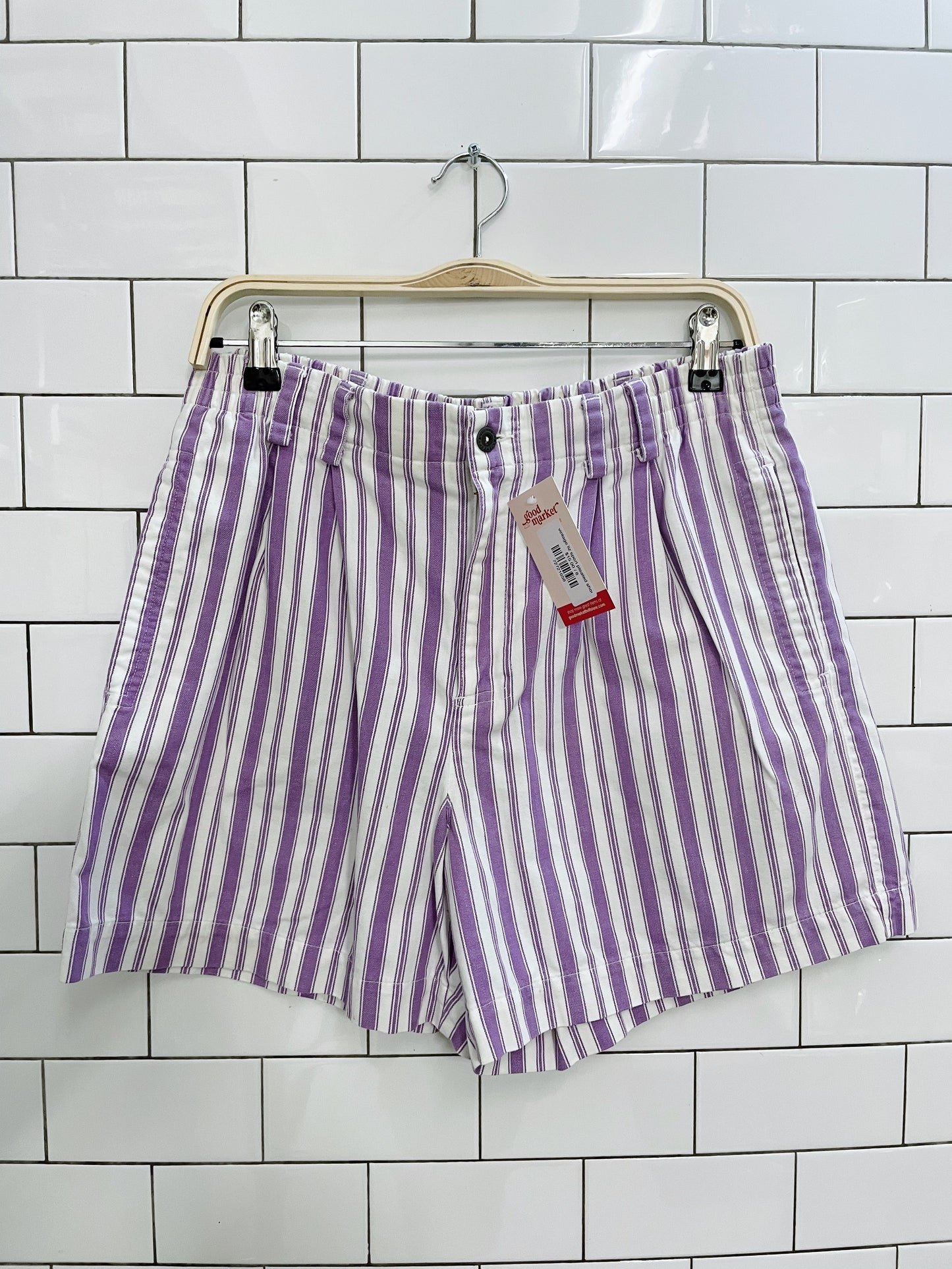 vintage liz sport pleated short