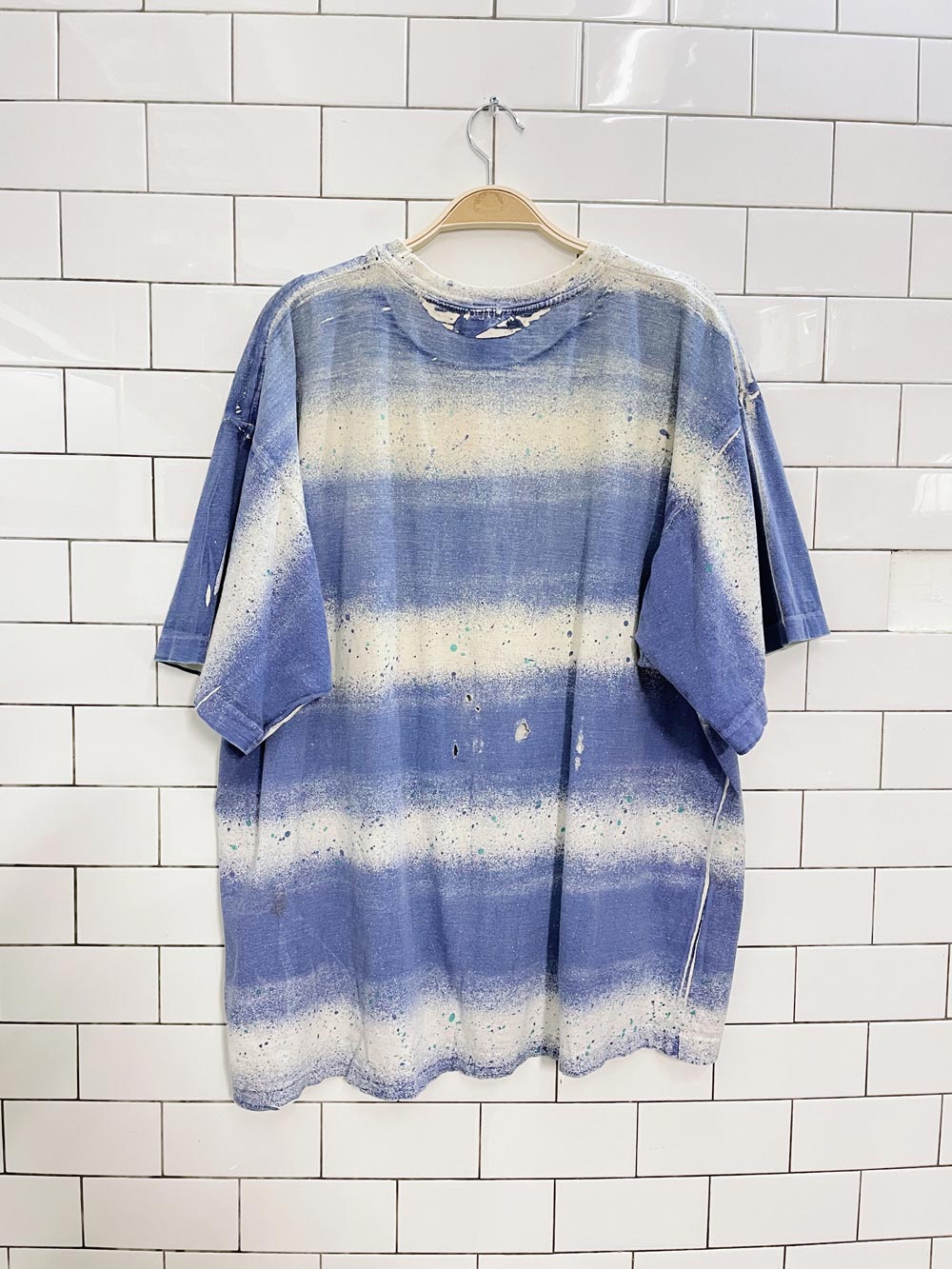 vintage 90s surfer world beat beach blvd tee