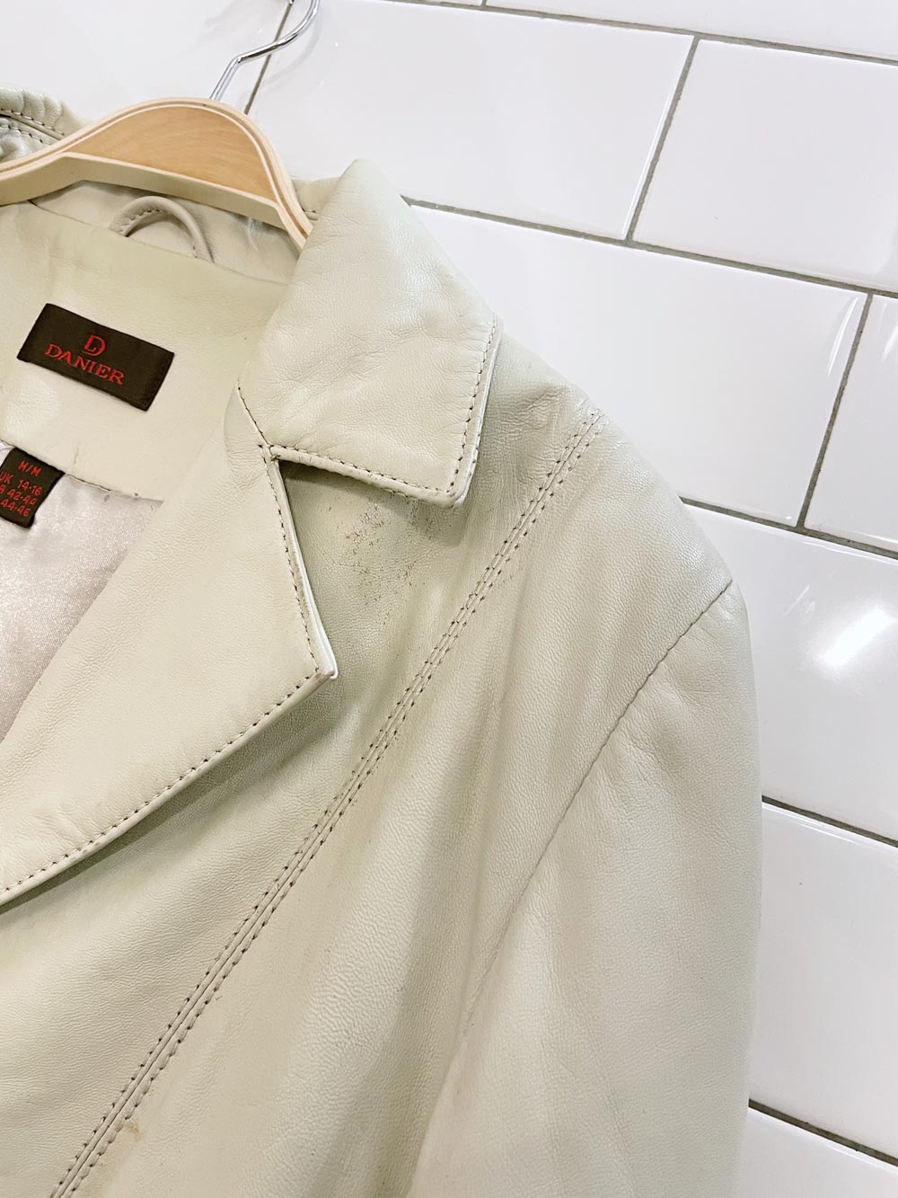 vintage 00s danier rabbit cuff leather jacket