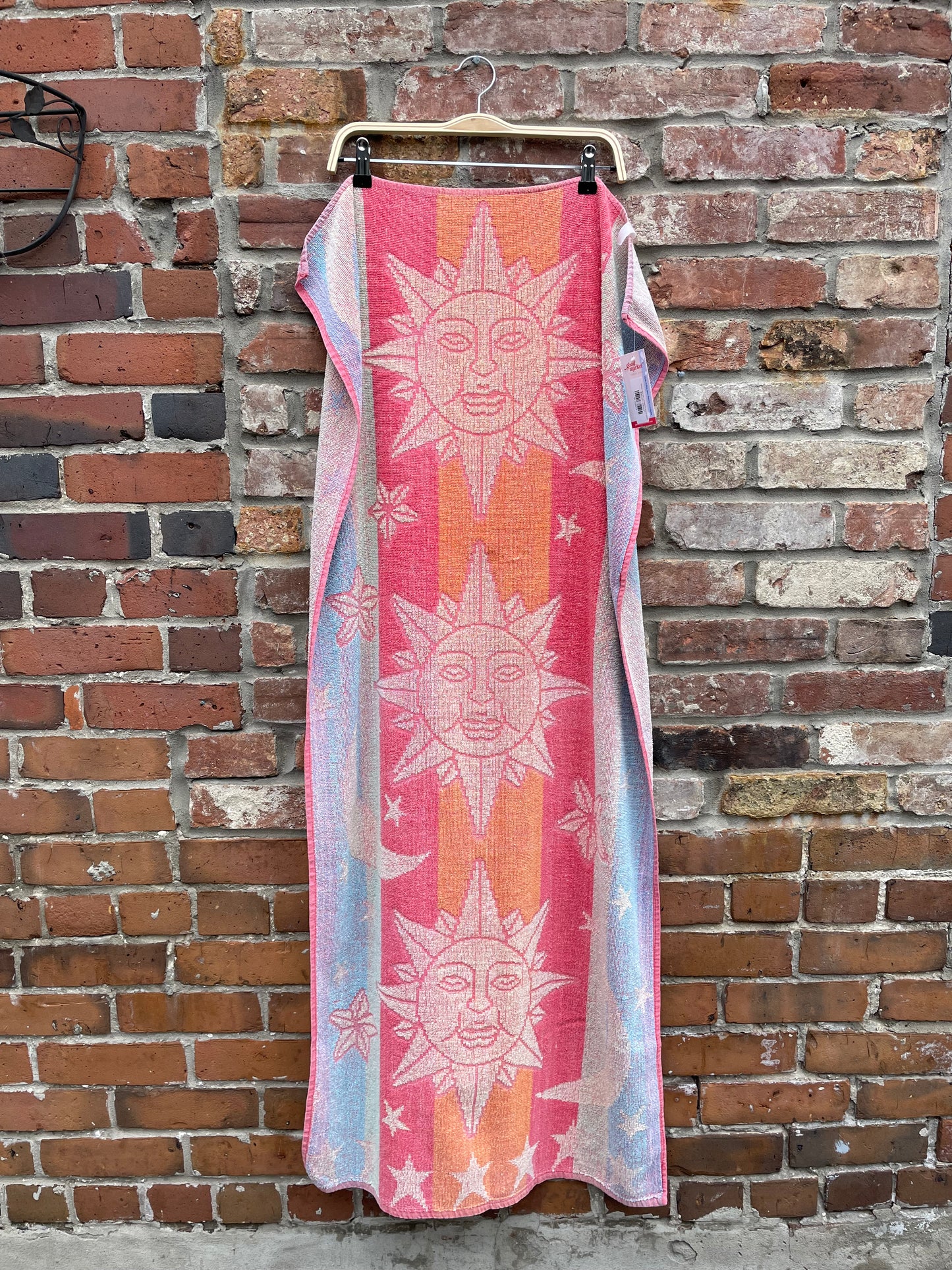 vintage 00s sun salutations beach towel