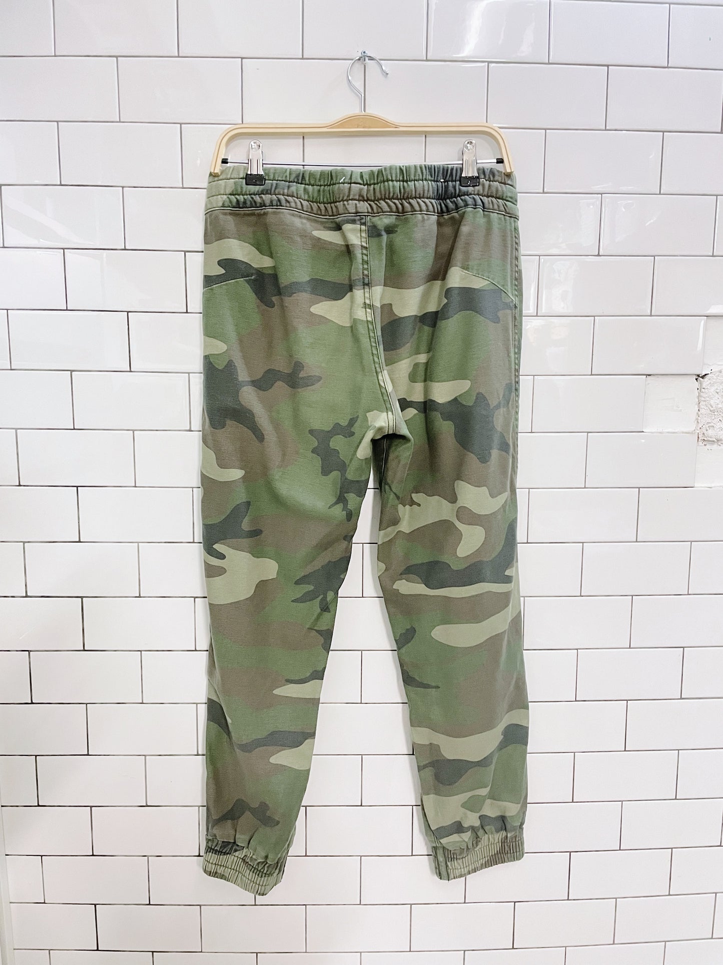 tna camo twill joggers