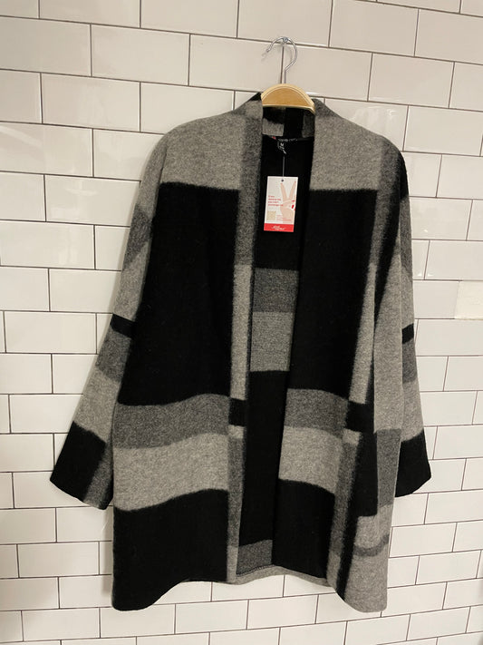 carre noir lightweight wool plaid open jacket