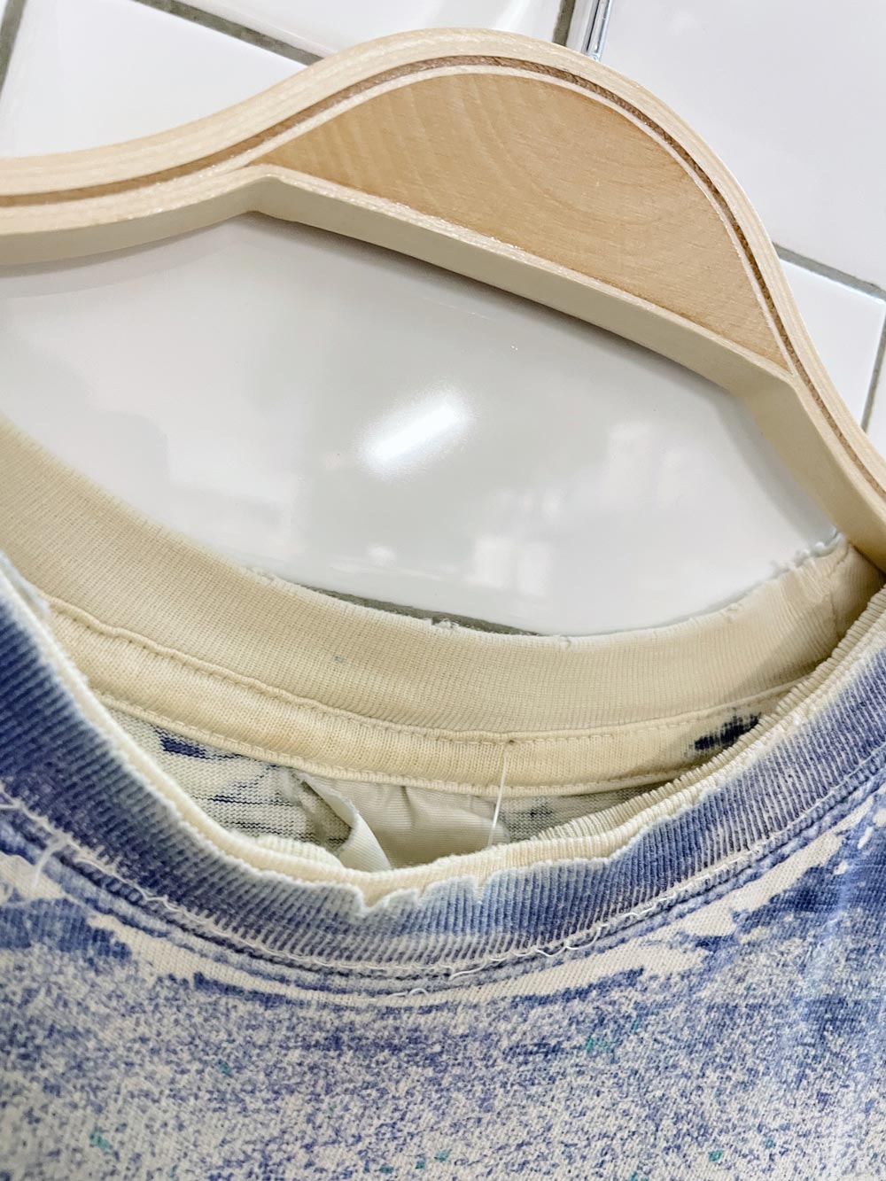 vintage 90s surfer world beat beach blvd tee