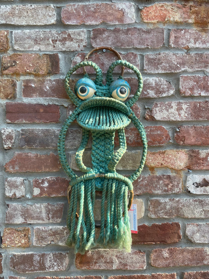 vintage 70s macrame frog towel hanger