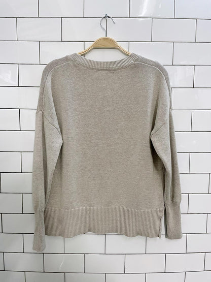 tahari v-neck oatmeal knit sweater