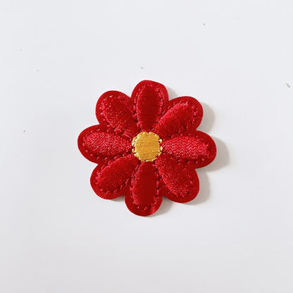 embroidered daisy iron - on patch - good market thrift store