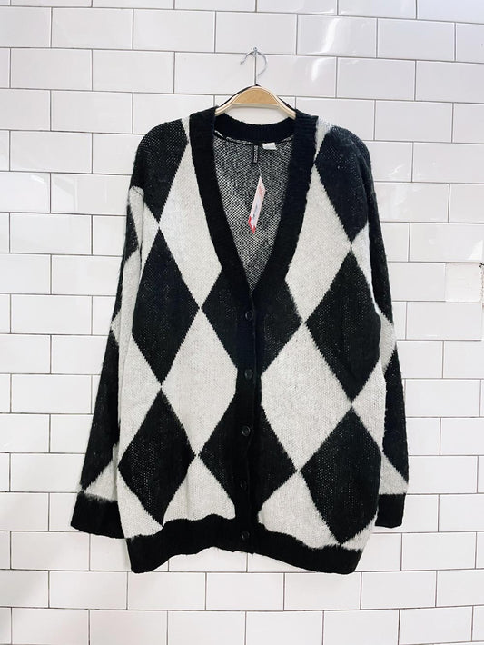 h&m oversized argyle knit cardigan