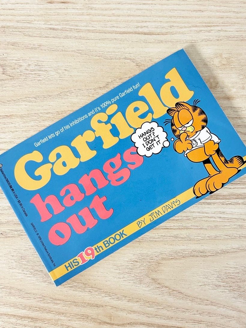 vintage 90s garlfield hangs out comic book - good market thrift store