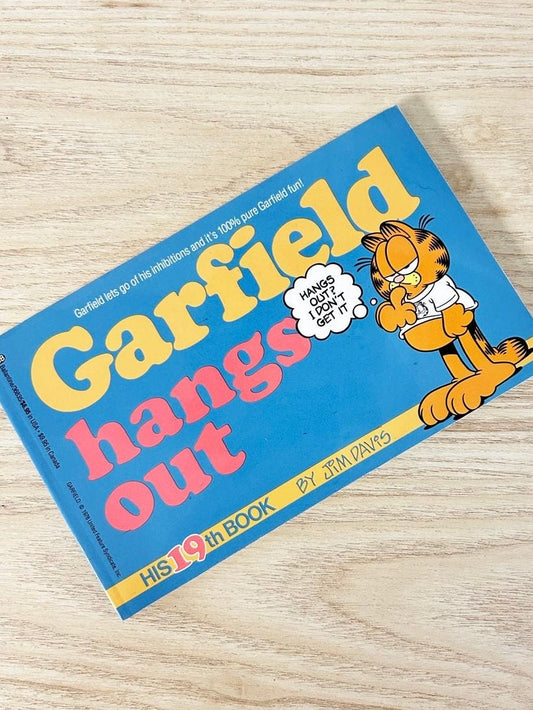 vintage 90s garlfield hangs out comic book - good market thrift store