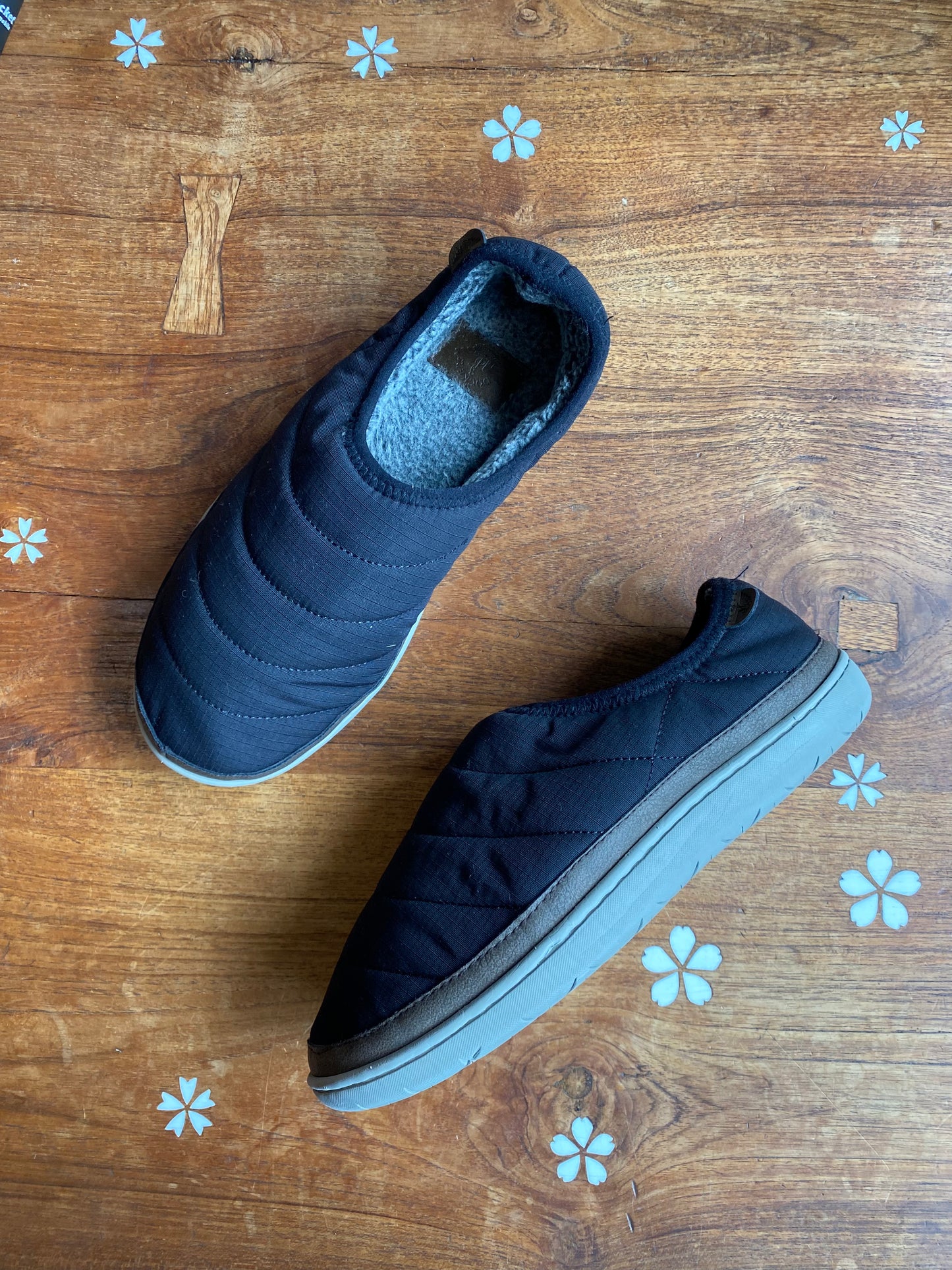 dockers quilted clog camp slippers