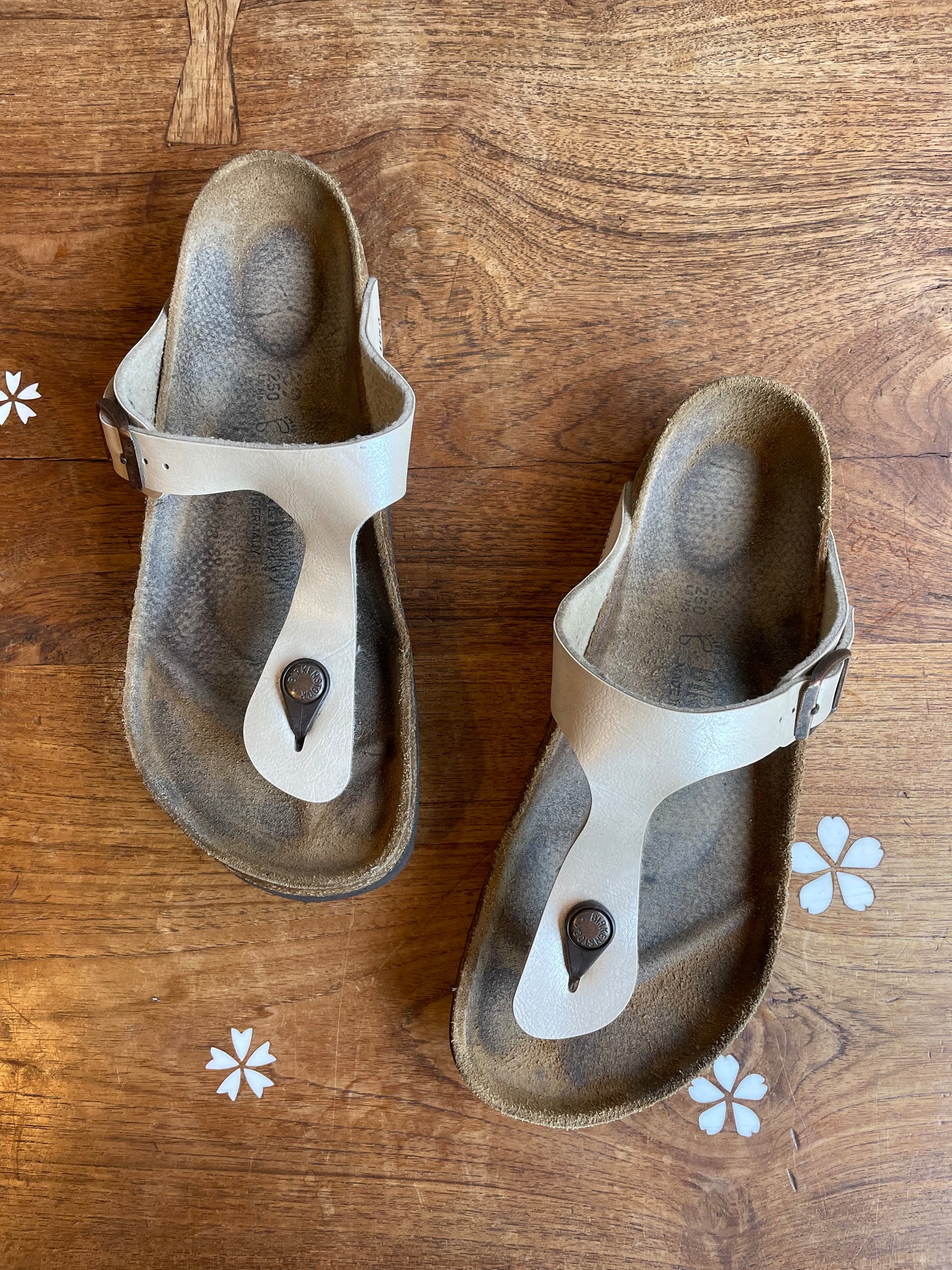 birkenstock white pearl gizeh sandals