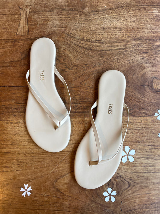 nwot tkees lily sunkissed leather flip flop