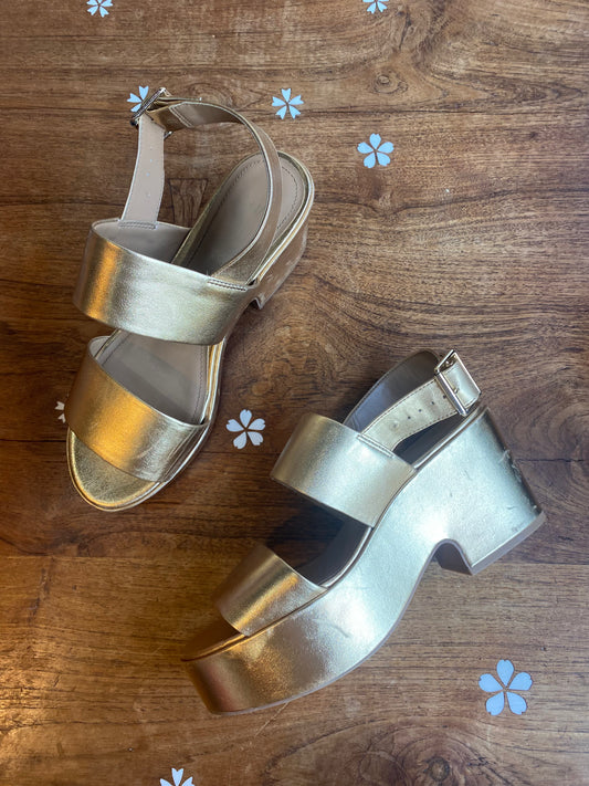 h&m 2023 shimmery heeled sandals