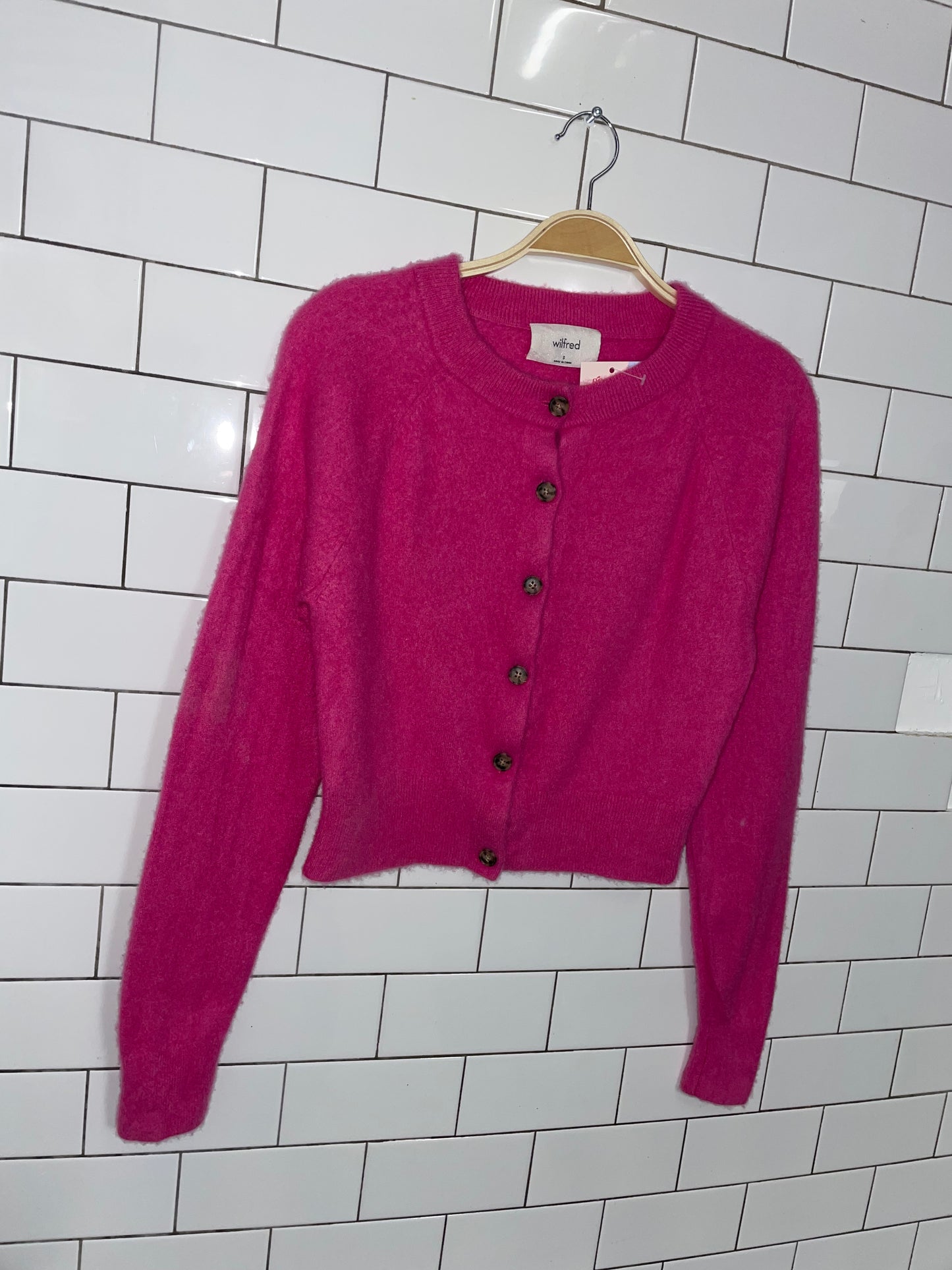 wilfred kiss litelux 100% cashmere cardigan