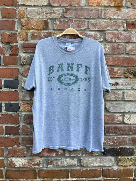 vintage banff graphic tee