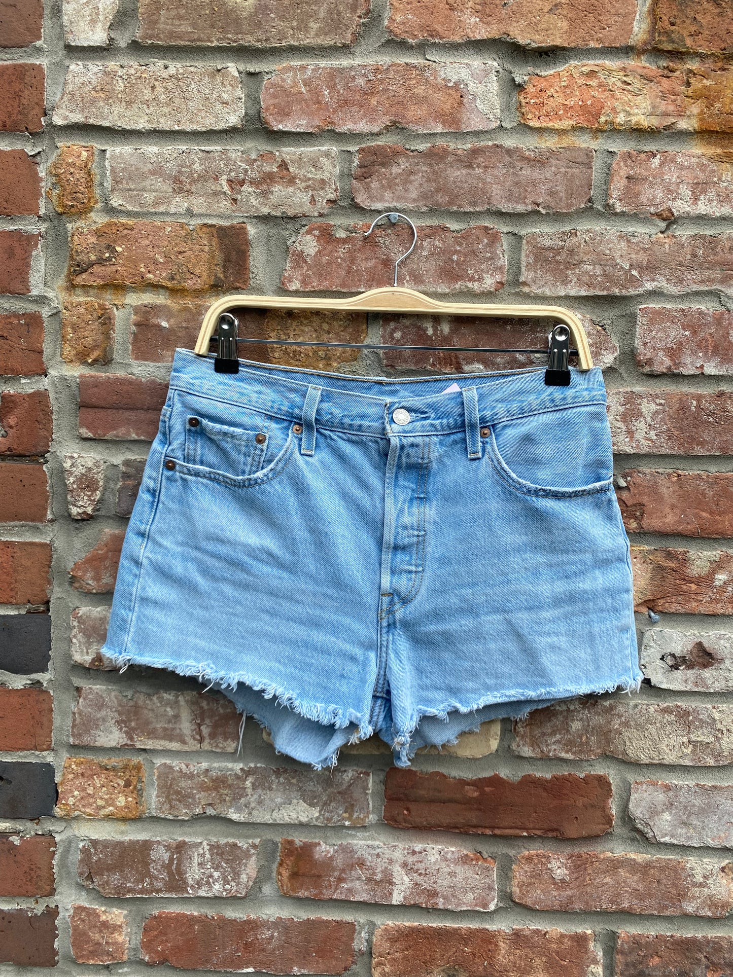 levi's 501 original cut off denim shorts