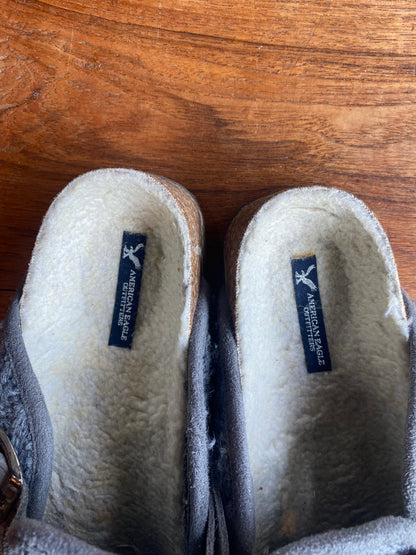 ae sherpa lined cable knit clog