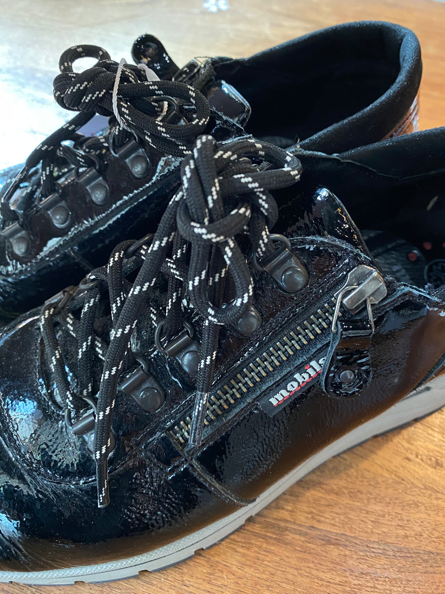 mobils patent leather gwenn sneakers