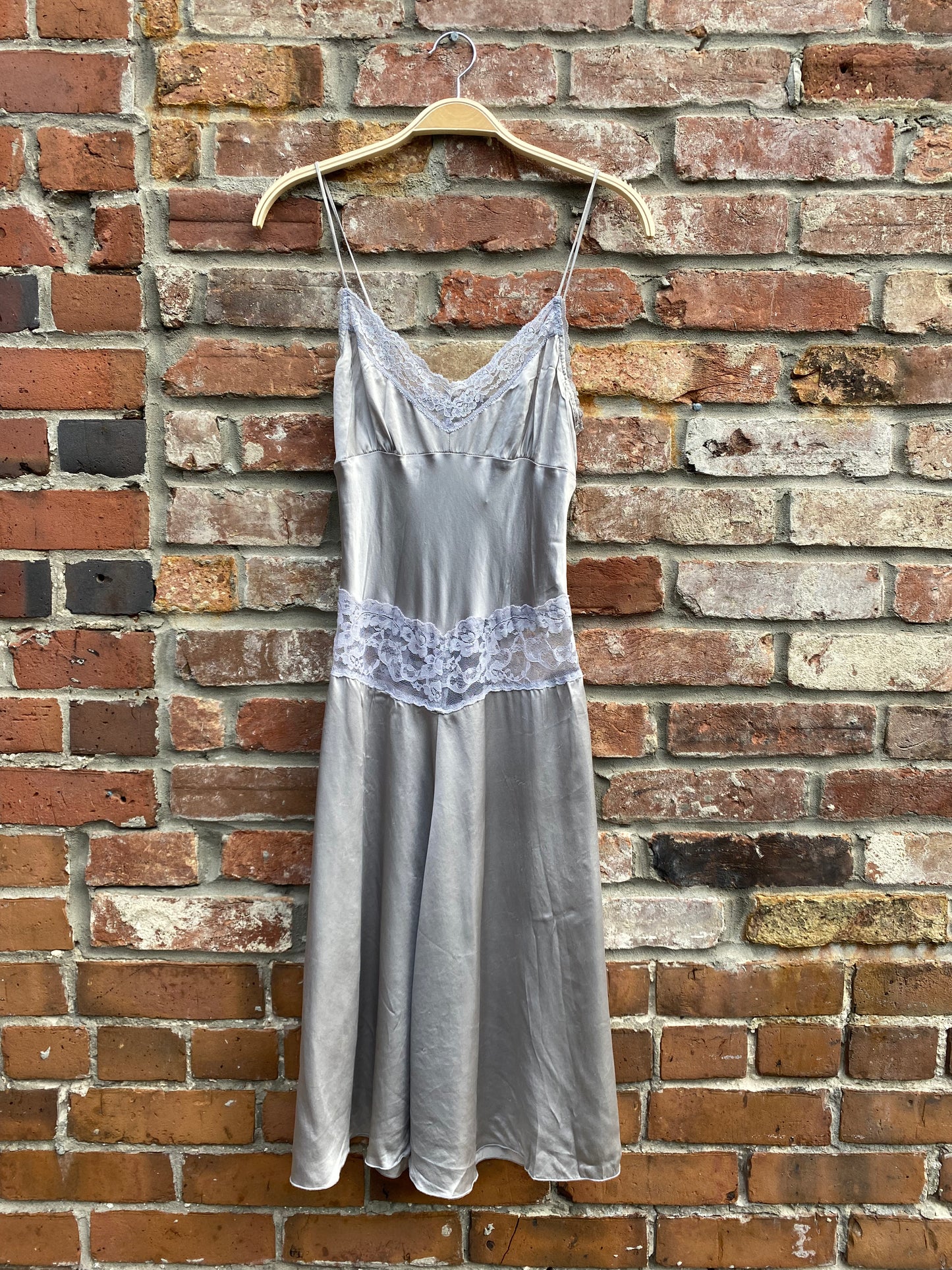 vintage 00s guess 100% silk lace trim slip dress