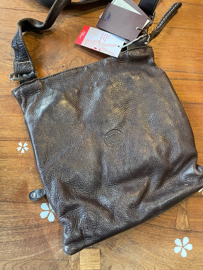 roots venetian village tribe leather bag