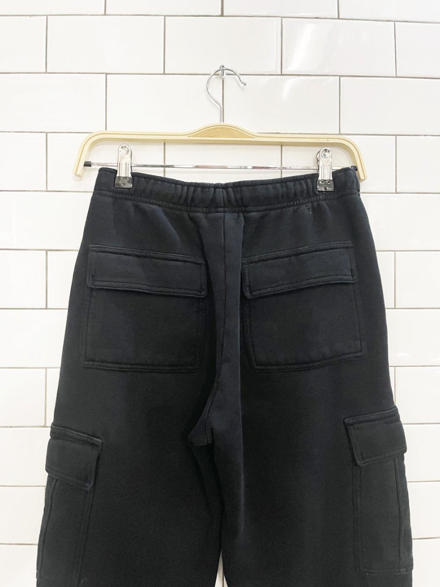 tna sweat fleece cozy cargo sweat pant - good market thrift store