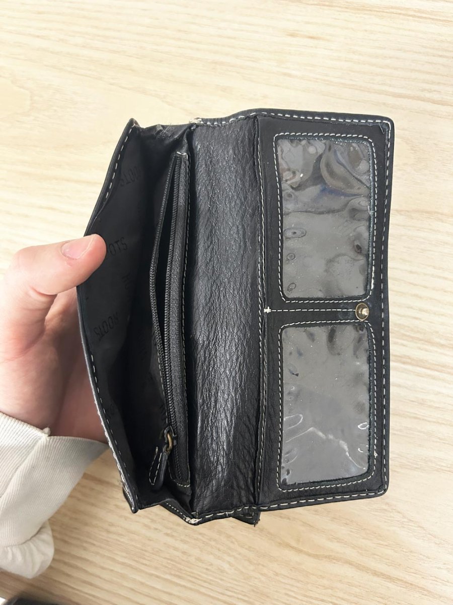 vintage 00s roots leather wallet - good market thrift store