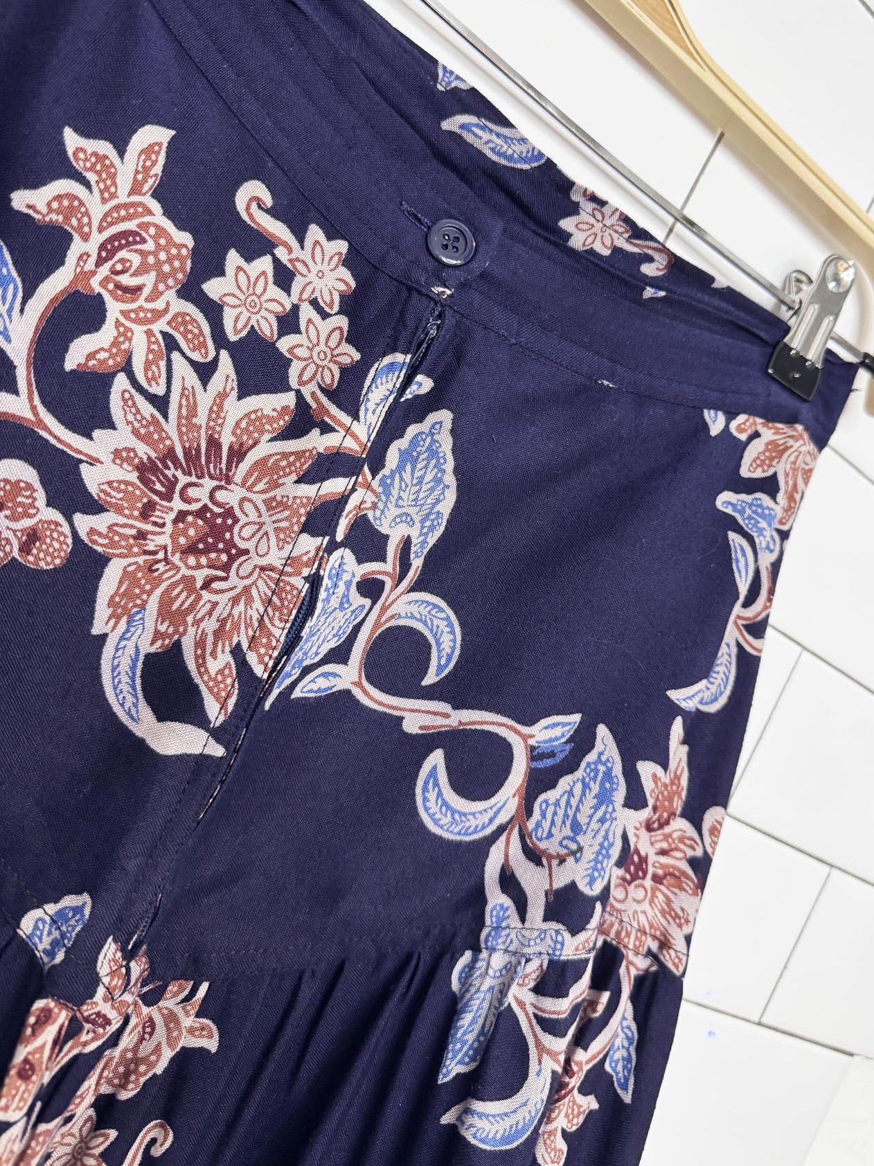 vintage 70s kuchi designs basque waist floral midi skirt | made in India