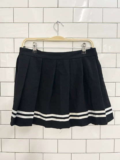tennis prep pleated adjustable waist mini skirt - good market thrift store